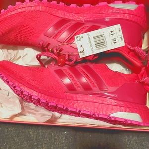 Ivy Park Ultraboost Hot Pink size 10 (Mens) 11(womens)